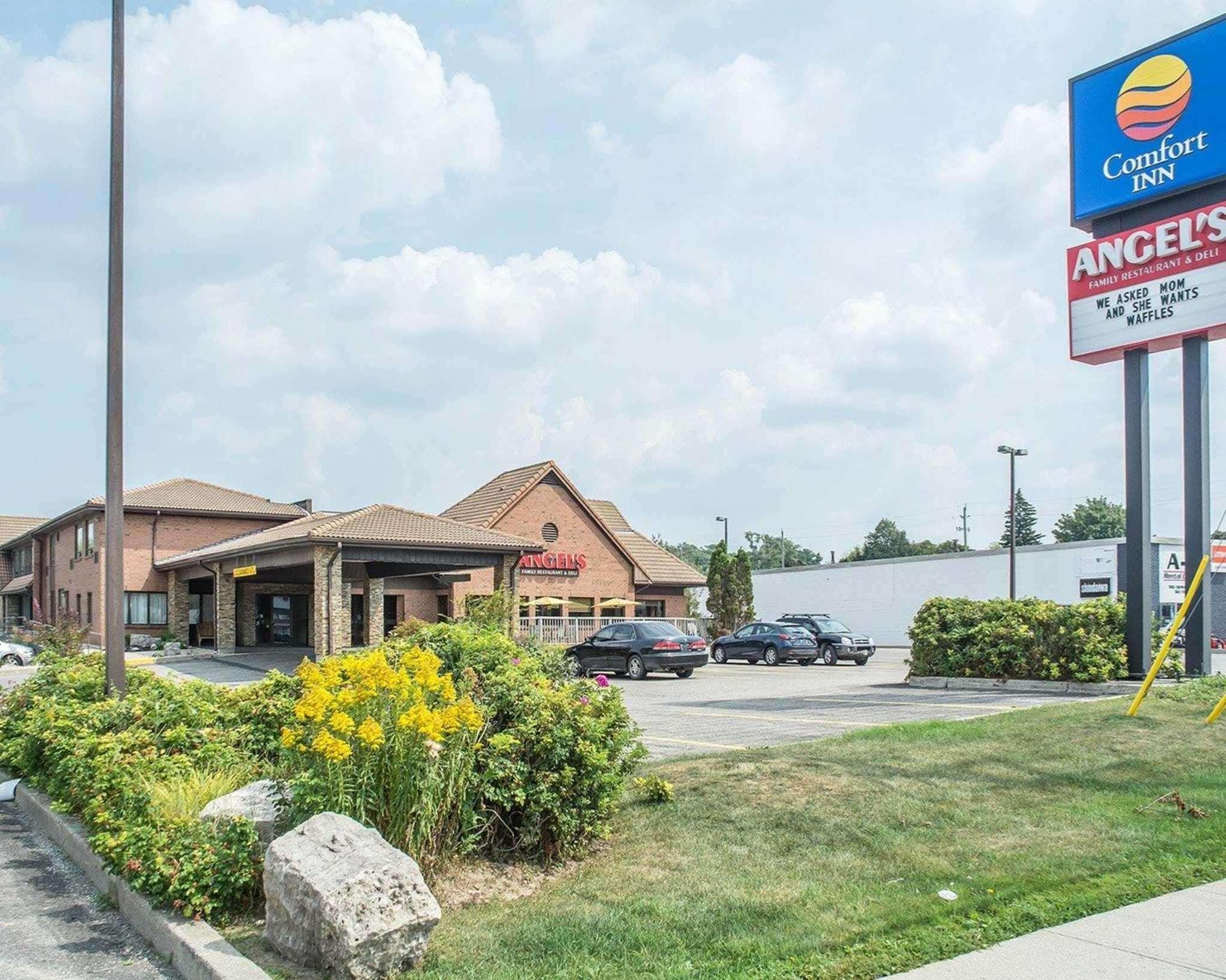 Comfort Inn Waterloo Exterior photo