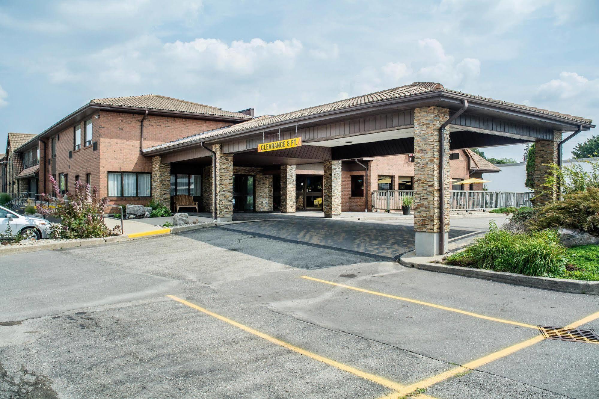 Comfort Inn Waterloo Exterior photo