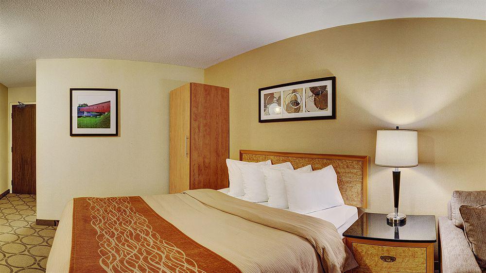 Comfort Inn Waterloo Exterior photo